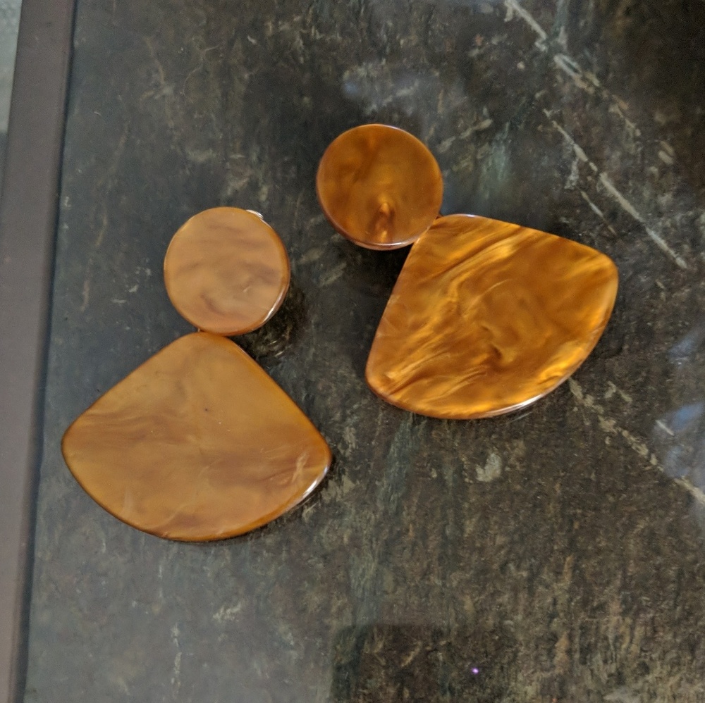 Zara tan statement earrings - Picture 5 of 8